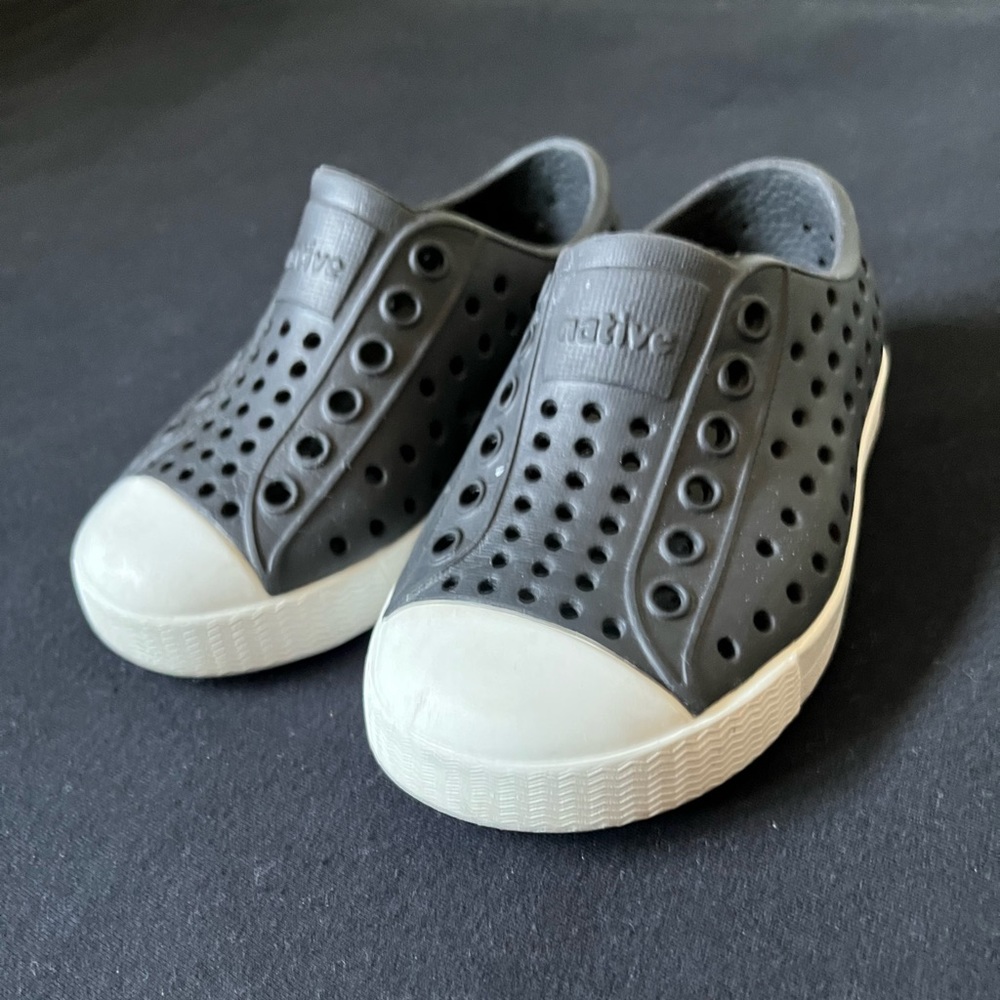 NATIVE | BLACK  | SIZE 5C | LIKE NEW | JEFFERSON CHILD | BABY | TODDLER
